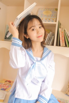 口吃的外国女孩迷上中国自学汉语